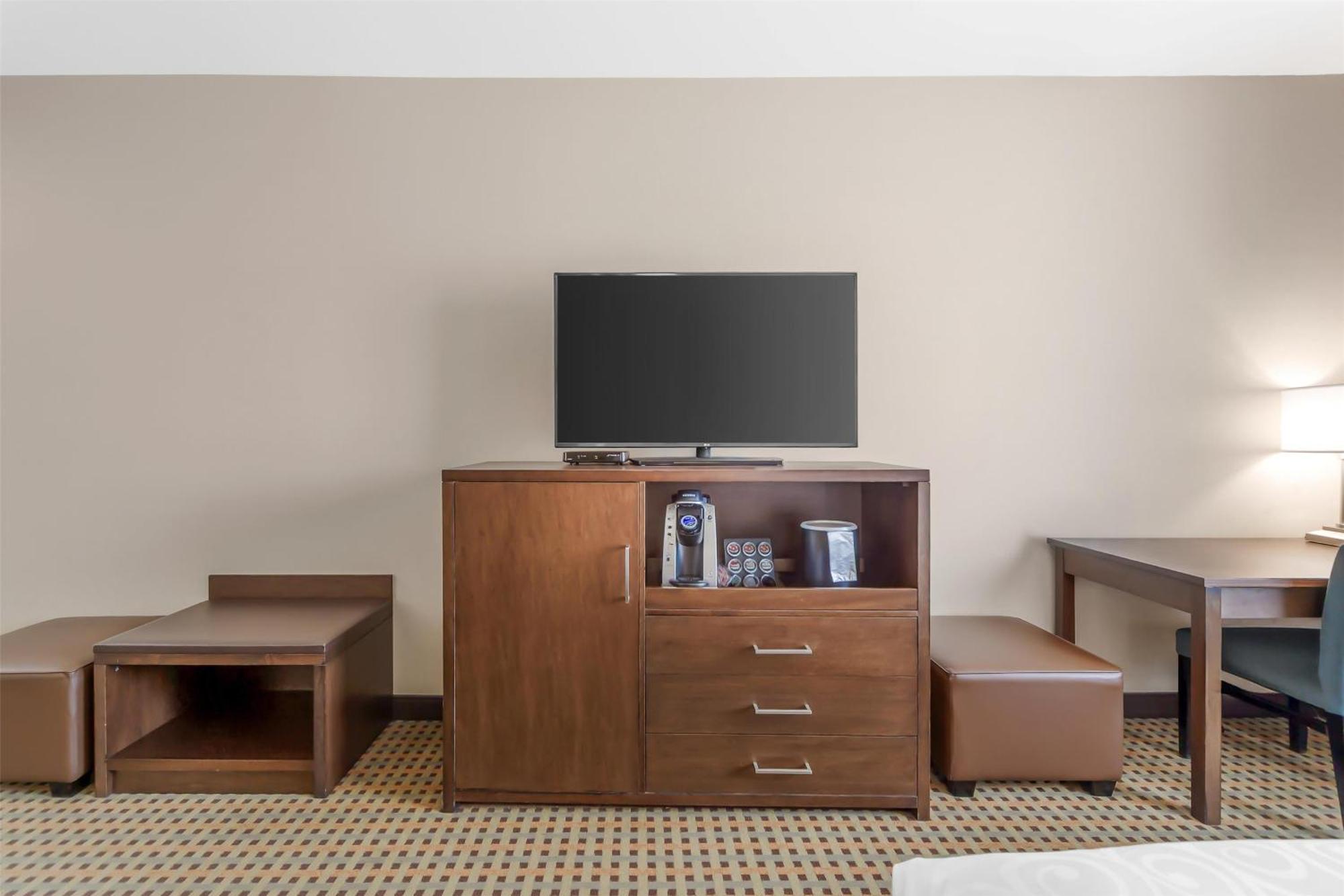 Best Western Plus Hinton Inn & Suites Kültér fotó