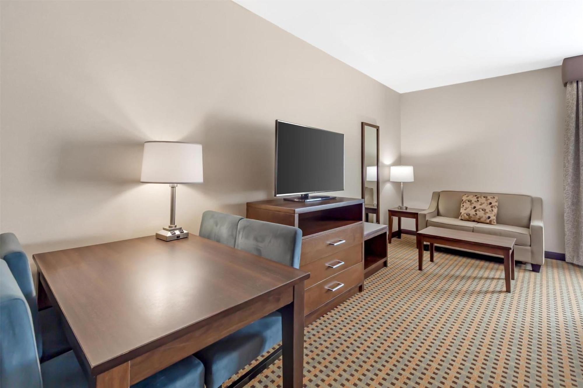 Best Western Plus Hinton Inn & Suites Kültér fotó
